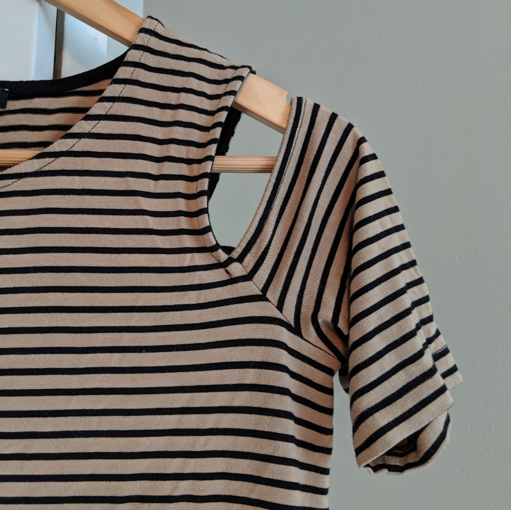 Cable & Gauge Striped Cold Shoulder Top - Picture 5 of 5